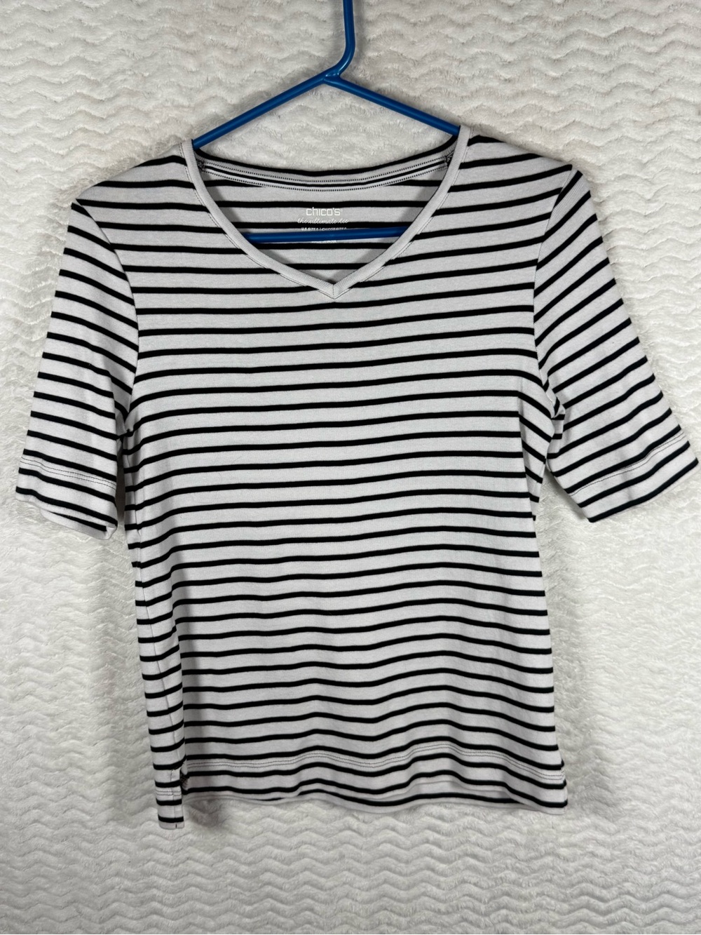 Chico's Black & White Striped V-Neck Top. 100% cotton. So classic and beautiful.